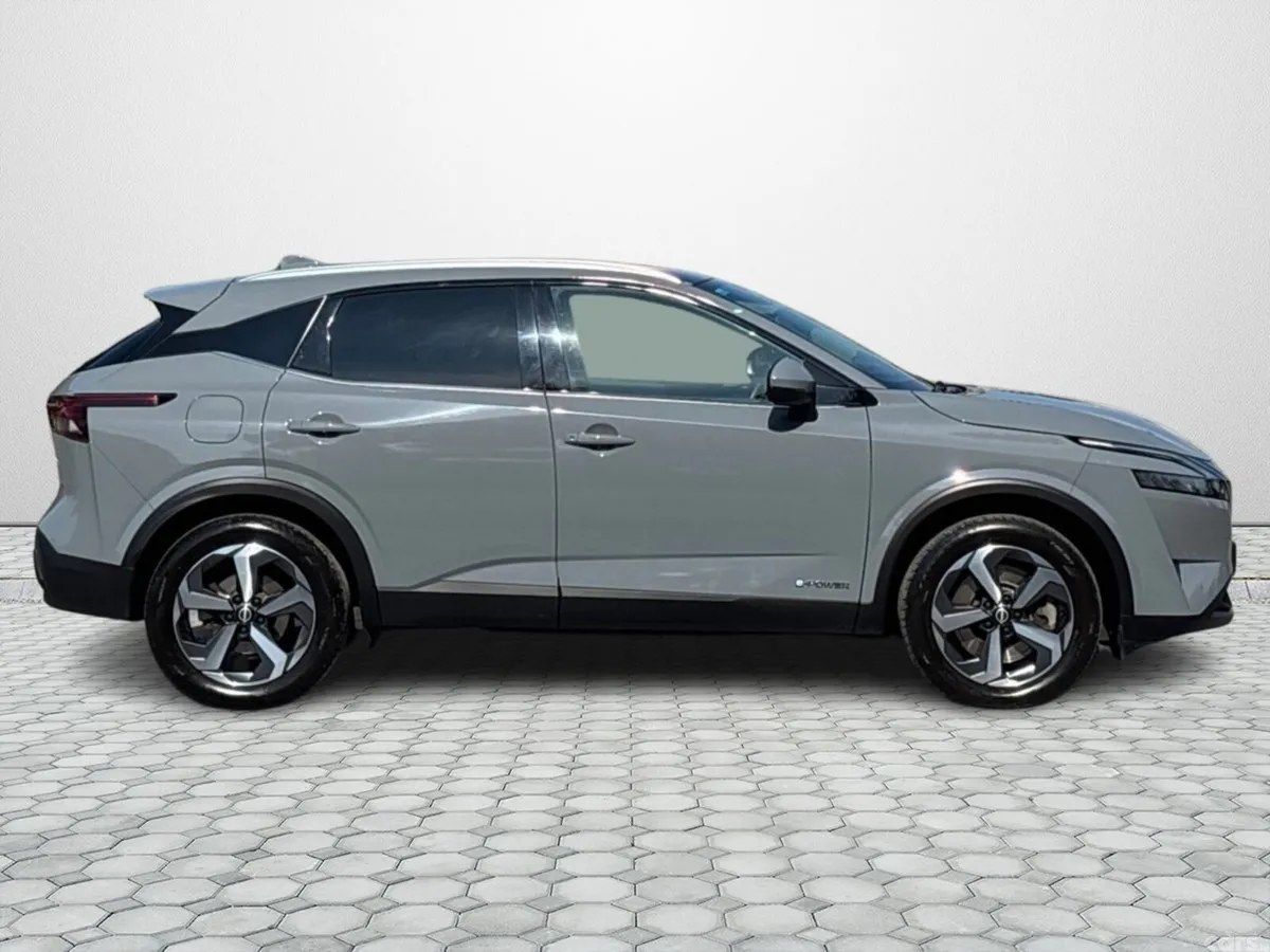 Nissan Qashqai MPV, Petrol Hybrid, 2024, Grey