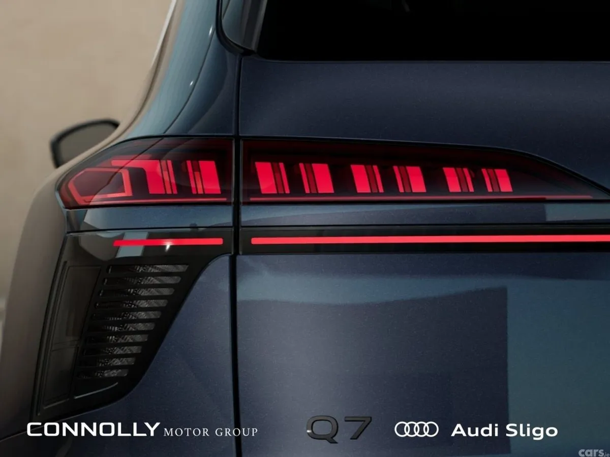 Audi Q7 SUV, Diesel, 2027, Blue