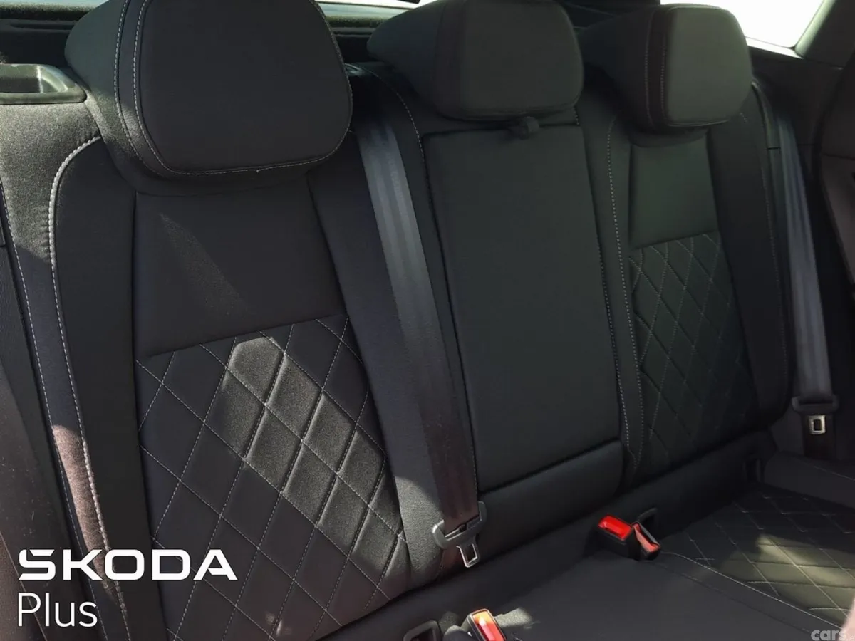 Skoda Karoq SUV, Diesel, 2025, Grey