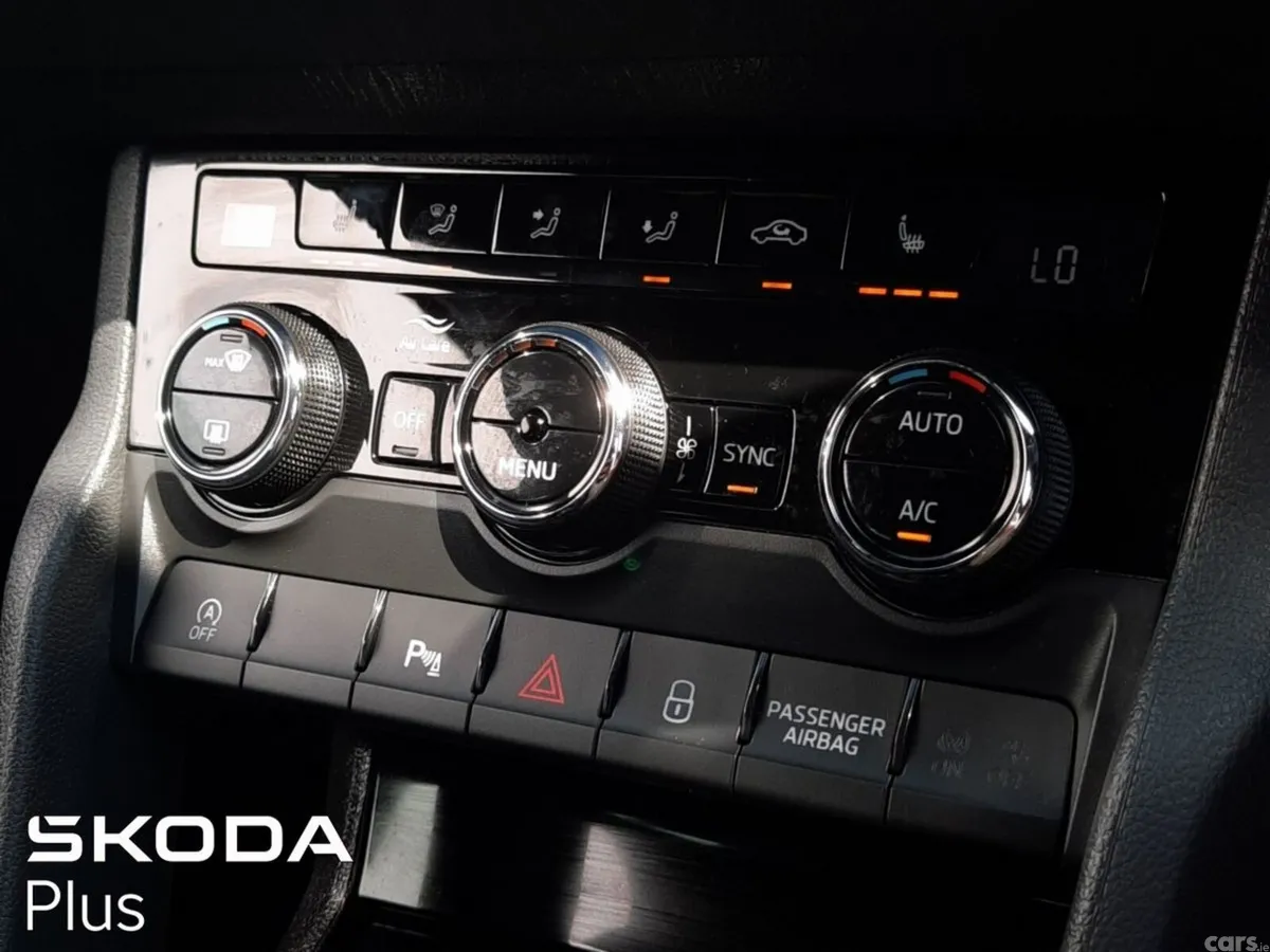 Skoda Karoq SUV, Diesel, 2025, Grey