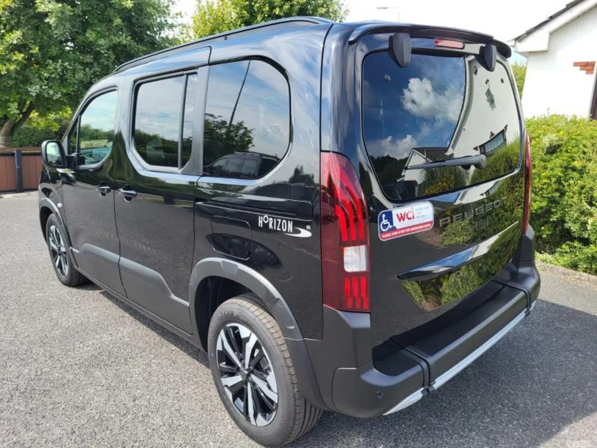 Peugeot Rifter MPV, Diesel, 2026, Black