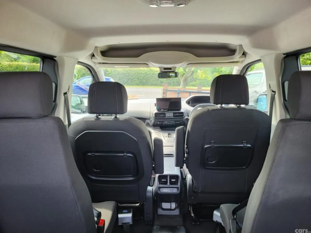 Peugeot Rifter MPV, Diesel, 2026, Black