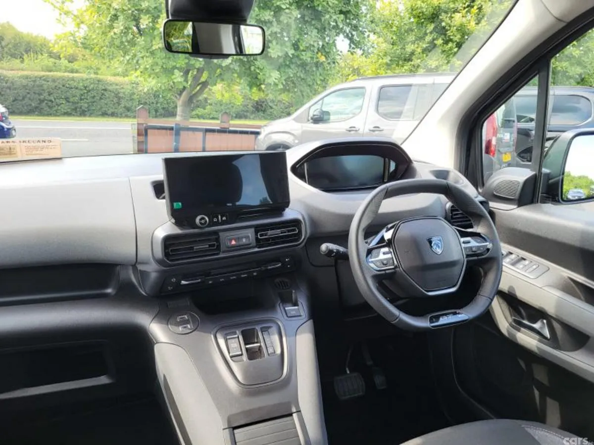 Peugeot Rifter MPV, Diesel, 2026, Black
