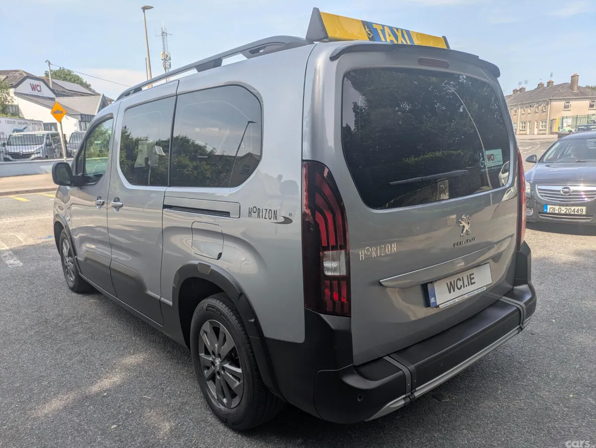 Peugeot Rifter MPV, Diesel, 2023, Grey