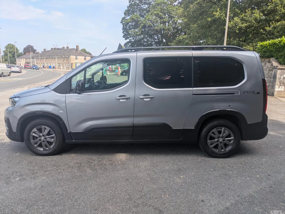 Peugeot Rifter MPV, Diesel, 2023, Grey