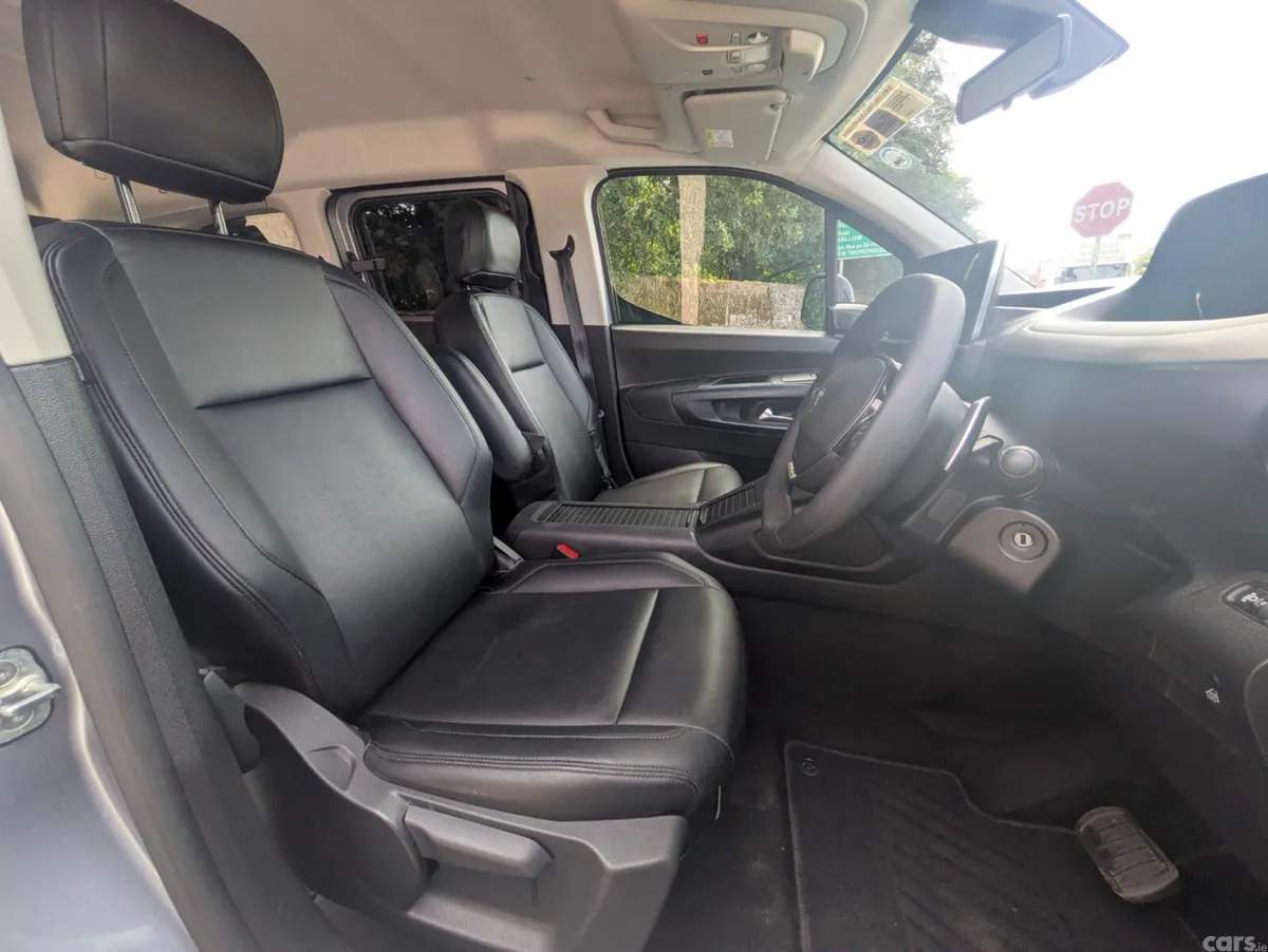 Peugeot Rifter MPV, Diesel, 2023, Grey