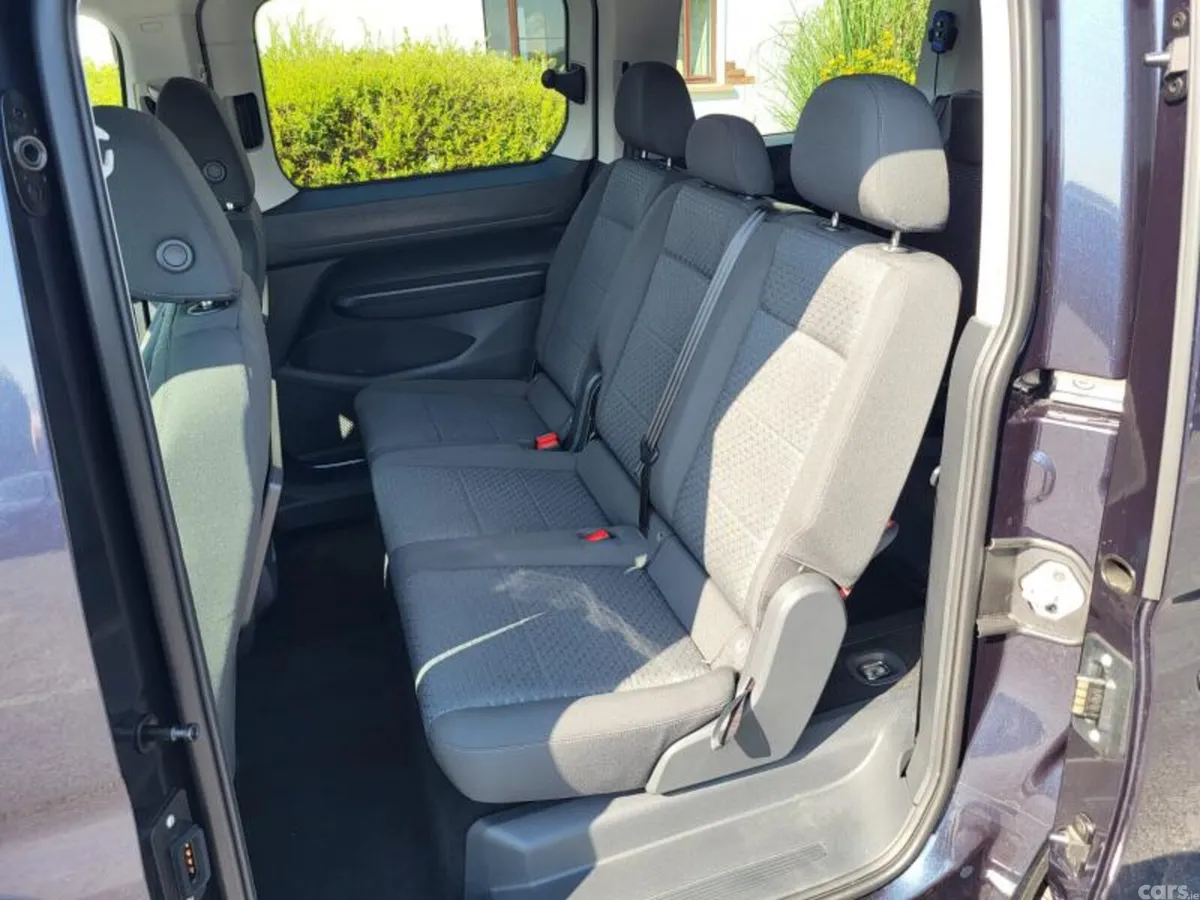 Ford Tourneo Connect MPV, Diesel, 2026, Blue