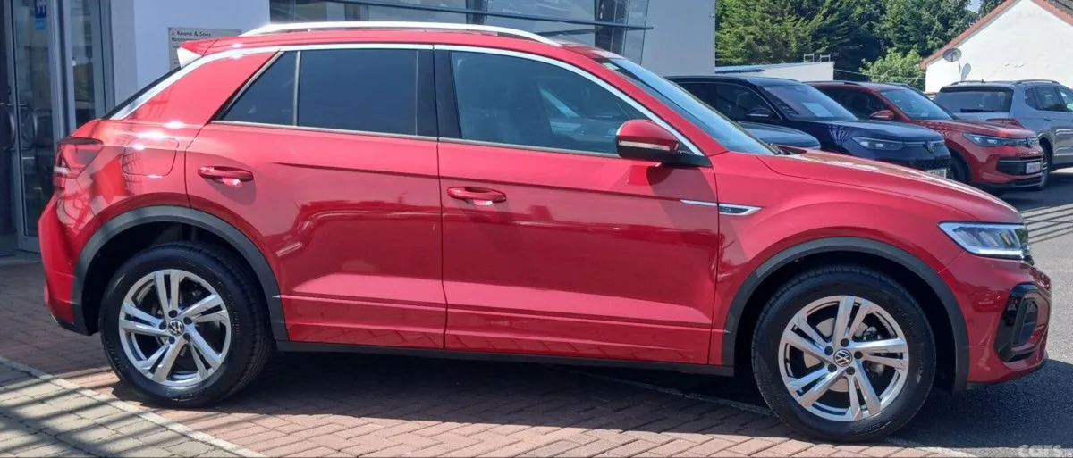 Volkswagen T-Roc SUV, Petrol, 2024, Red
