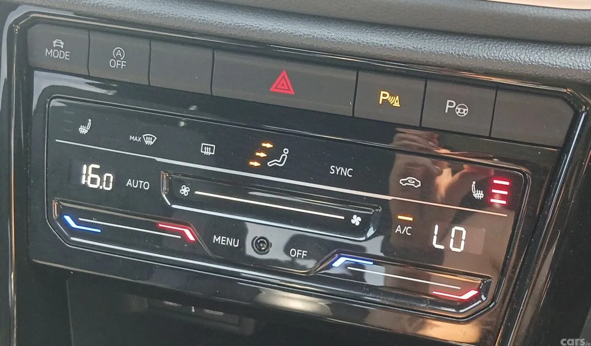 Volkswagen T-Roc SUV, Petrol, 2024, Red