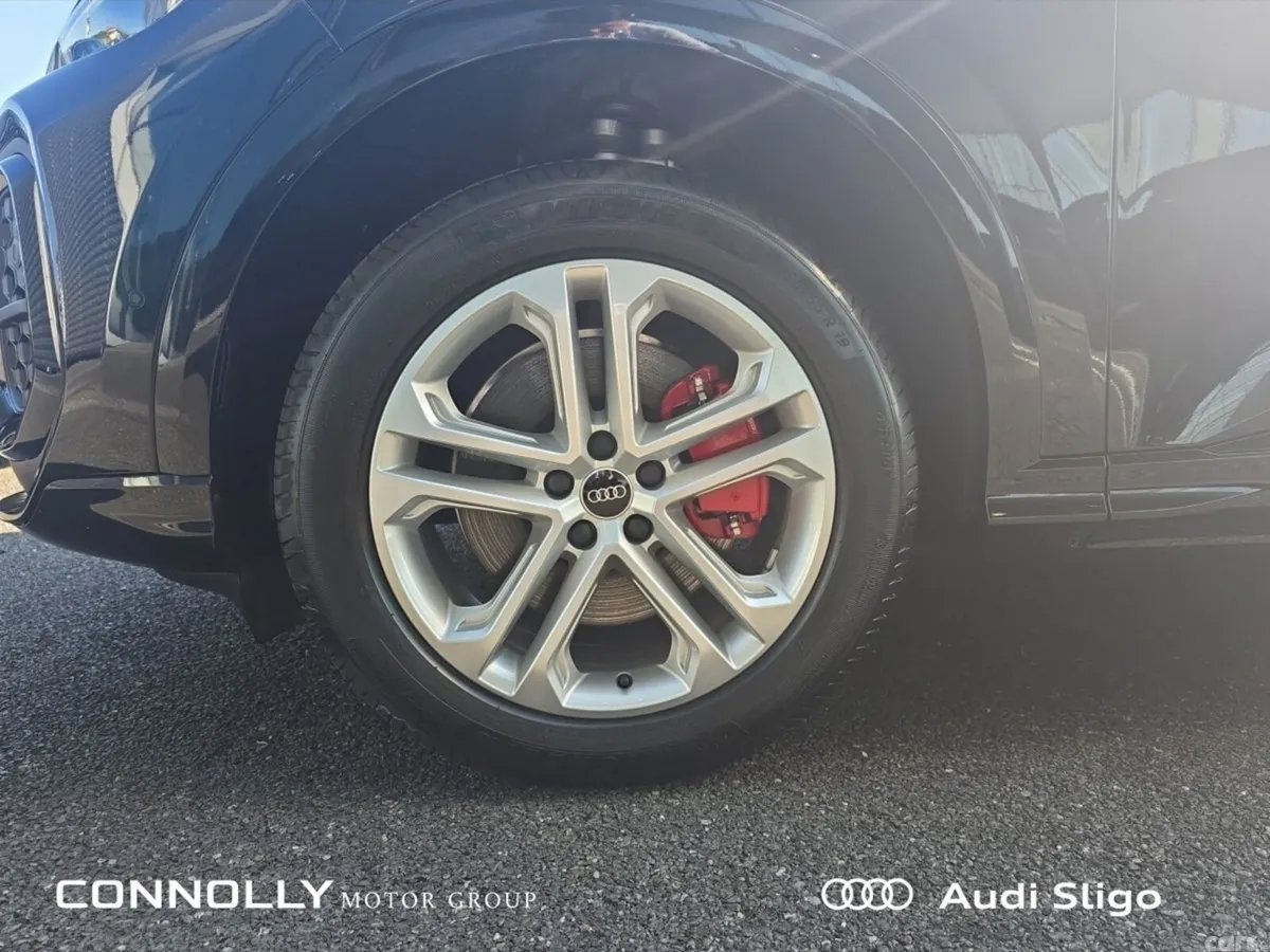 Audi Q5 SUV, Petrol Plug-in Hybrid, 2026, Black