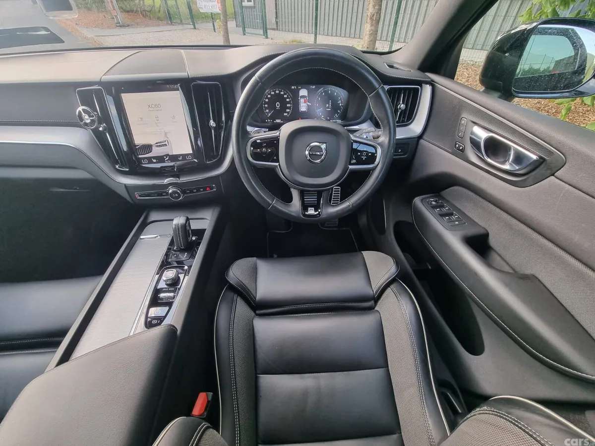 Volvo XC60 SUV, Petrol Plug-in Hybrid, 2020, Black