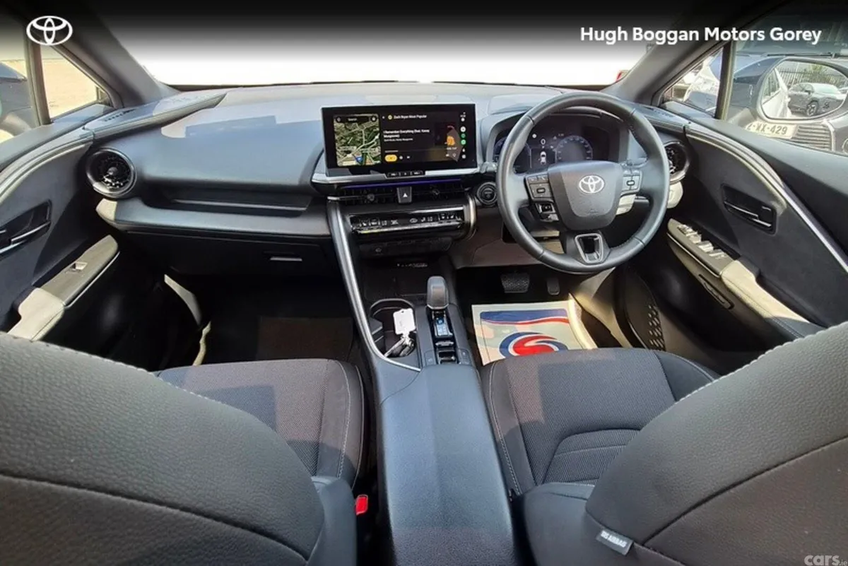 Toyota C-HR SUV, Petrol Hybrid, 2024, Grey