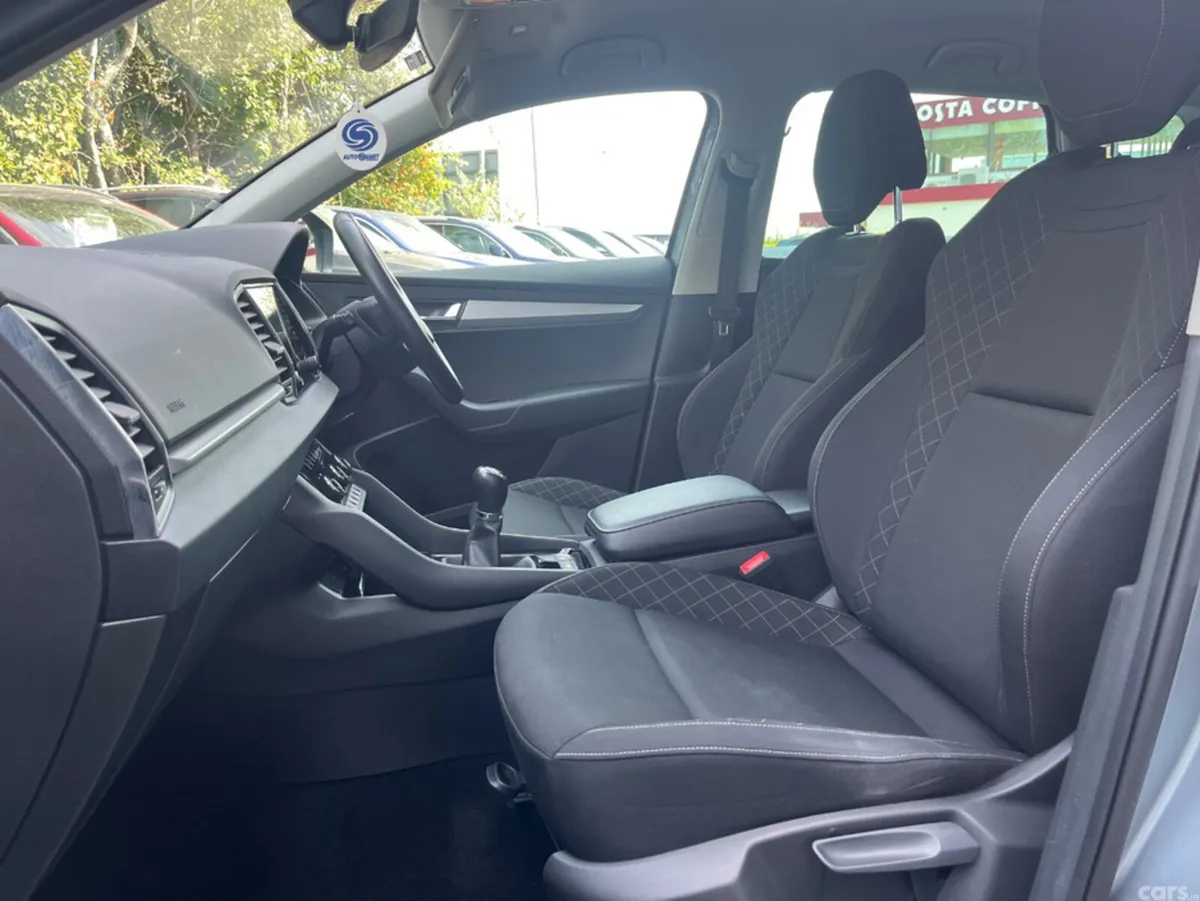 Skoda Karoq SUV, Petrol, 2021, Grey