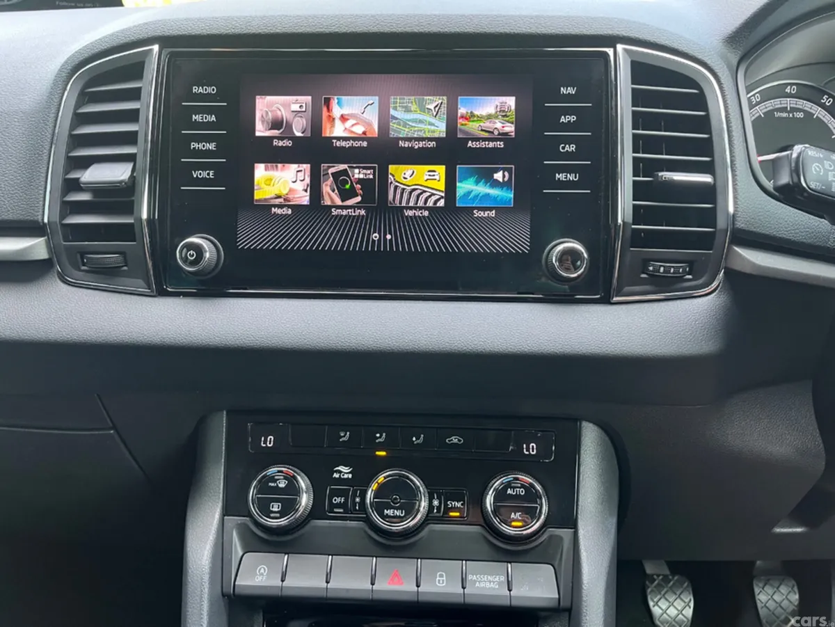 Skoda Karoq SUV, Petrol, 2021, Grey