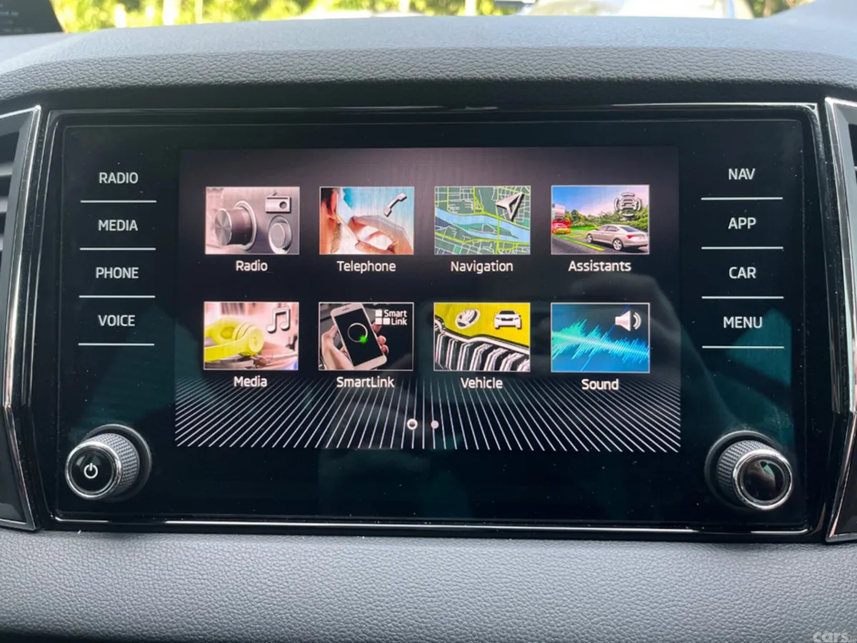 Skoda Karoq SUV, Petrol, 2021, Grey