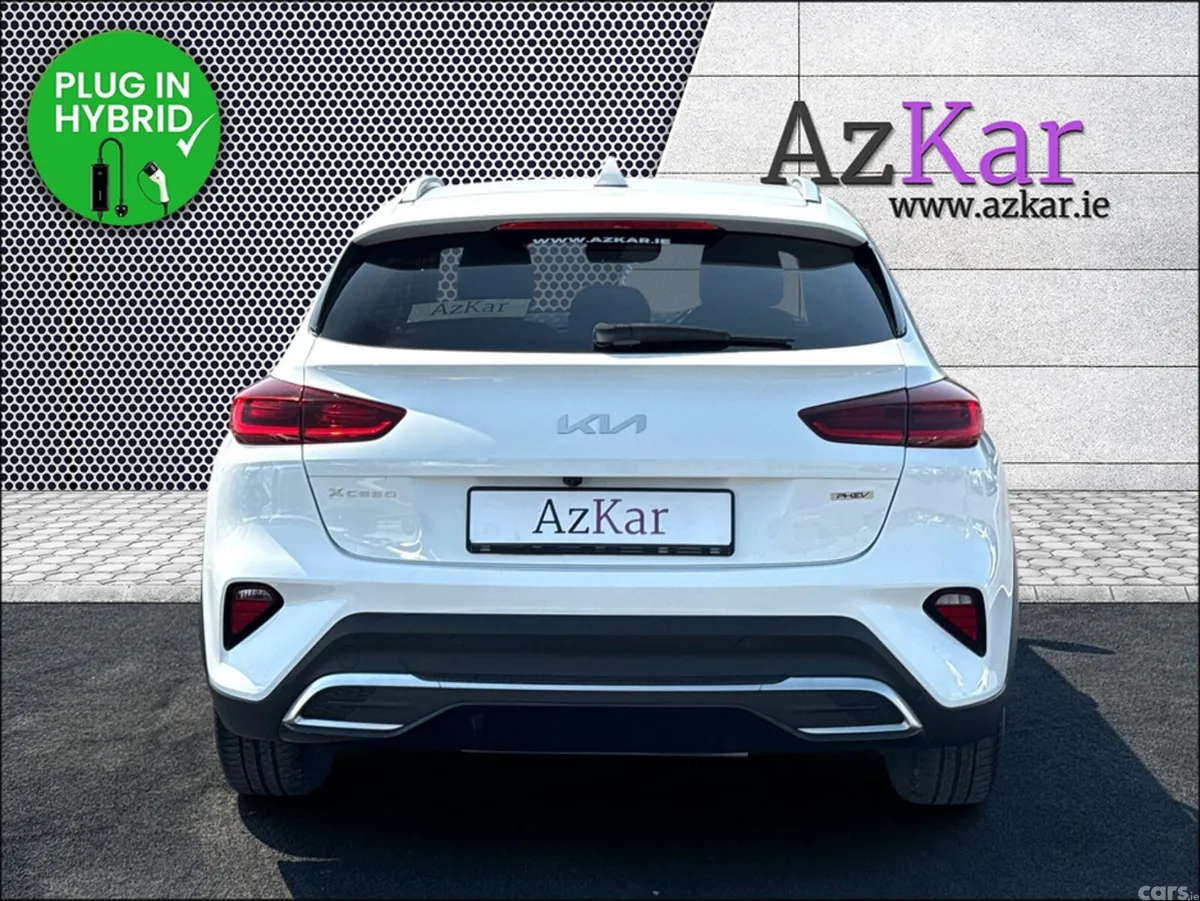 Kia XCeed Hatchback, Petrol Plug-in Hybrid, 2023, White