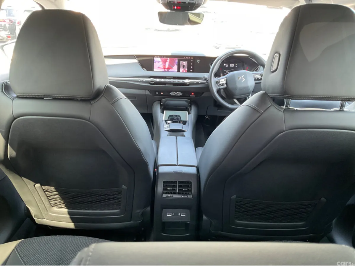 DS Automobiles DS 4 SUV, Petrol, 2023, White