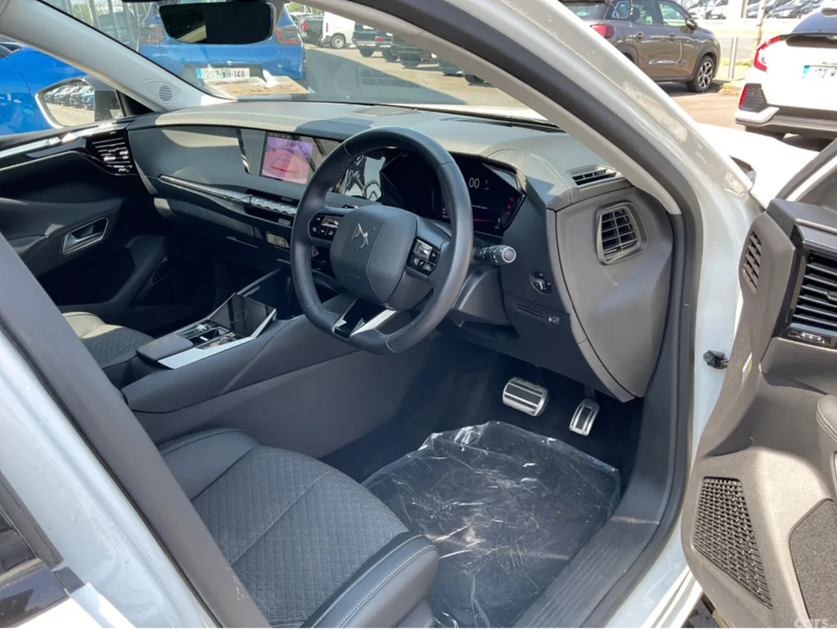 DS Automobiles DS 4 SUV, Petrol, 2023, White