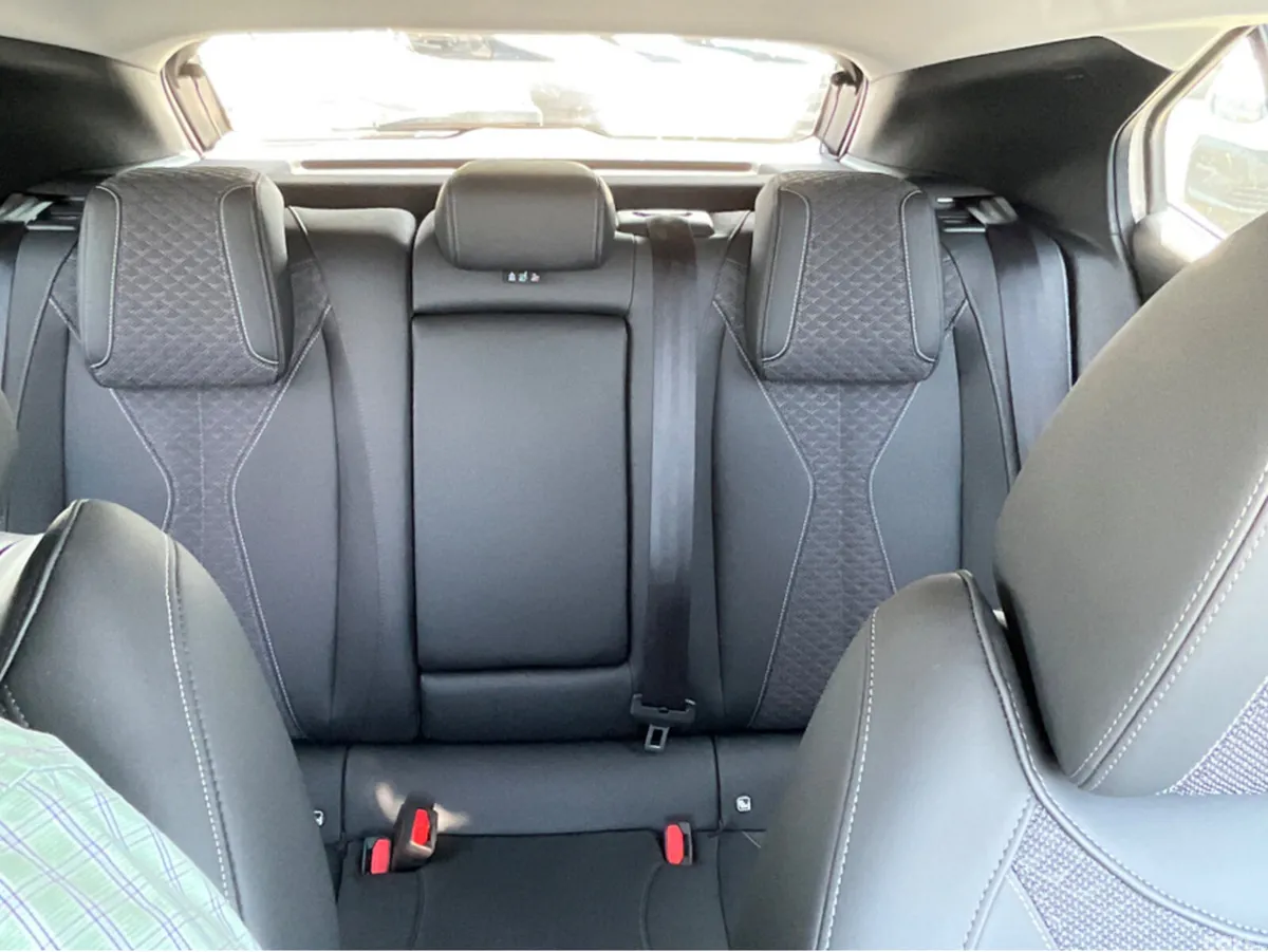 DS Automobiles DS 4 SUV, Petrol, 2023, White