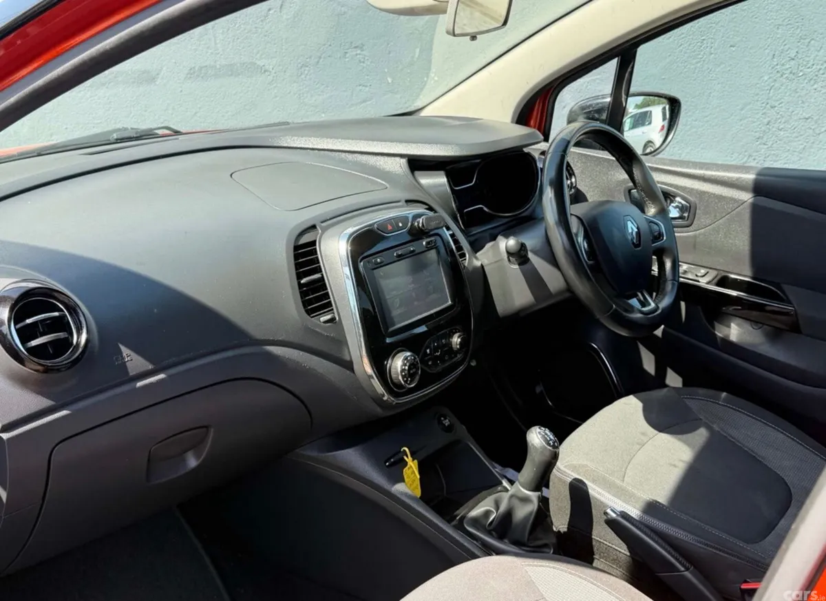 Renault Captur SUV, Diesel, 2017, Orange