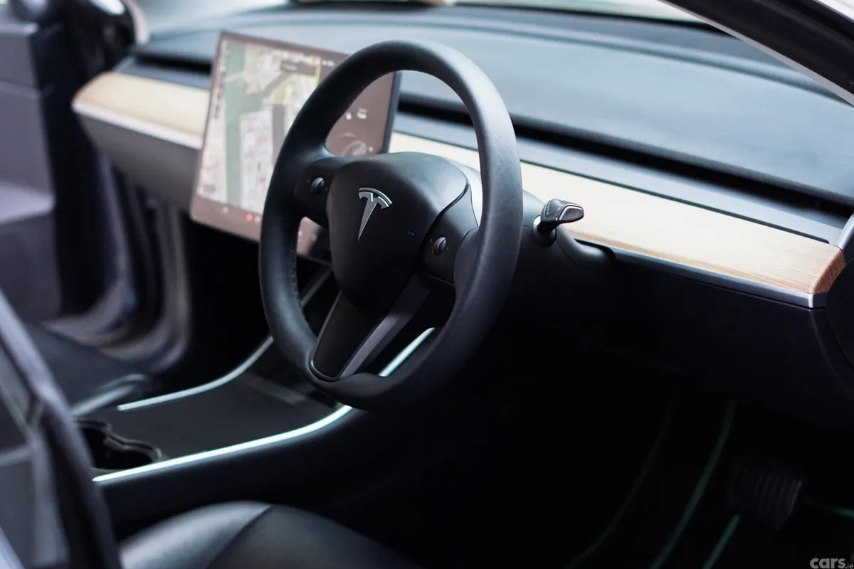 Tesla Model 3 Saloon, Electric, 2019, White