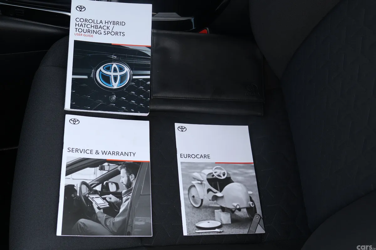 Toyota Corolla Hatchback, Petrol Hybrid, 2019, Grey