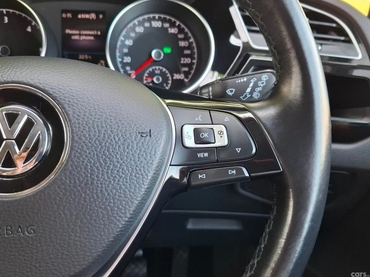 Volkswagen Touran MPV, Diesel, 2019, Blue