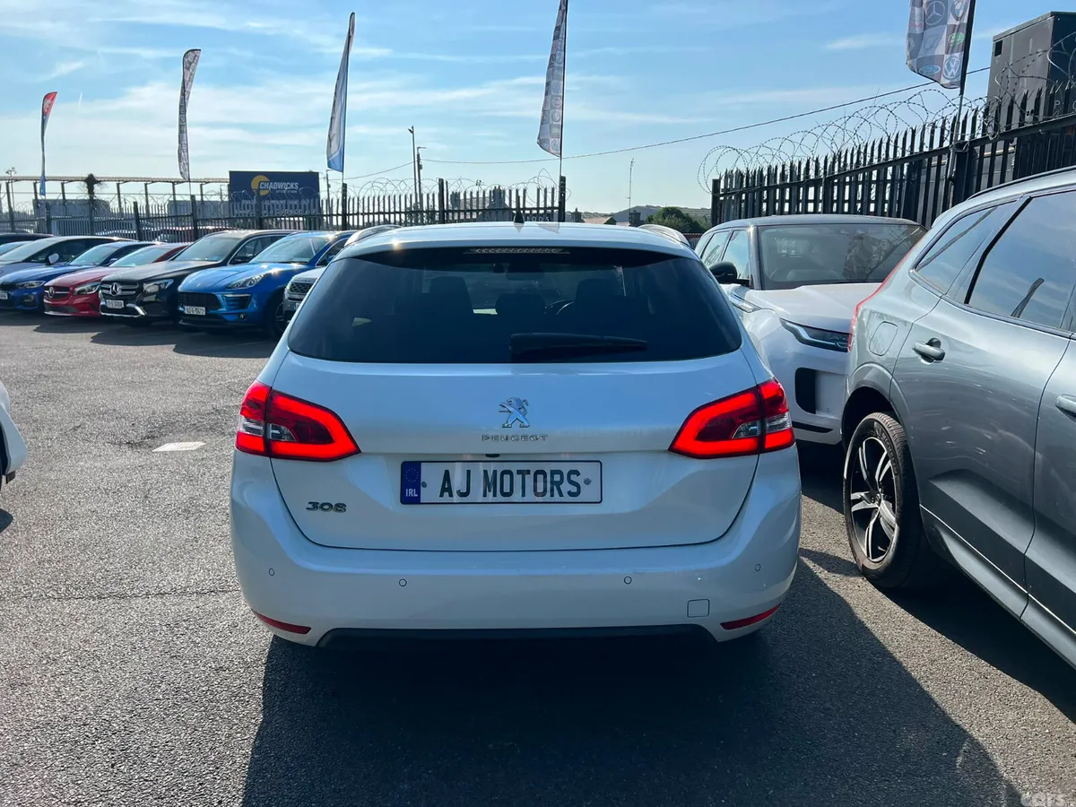 Peugeot 308 Estate, Petrol, 2016, White