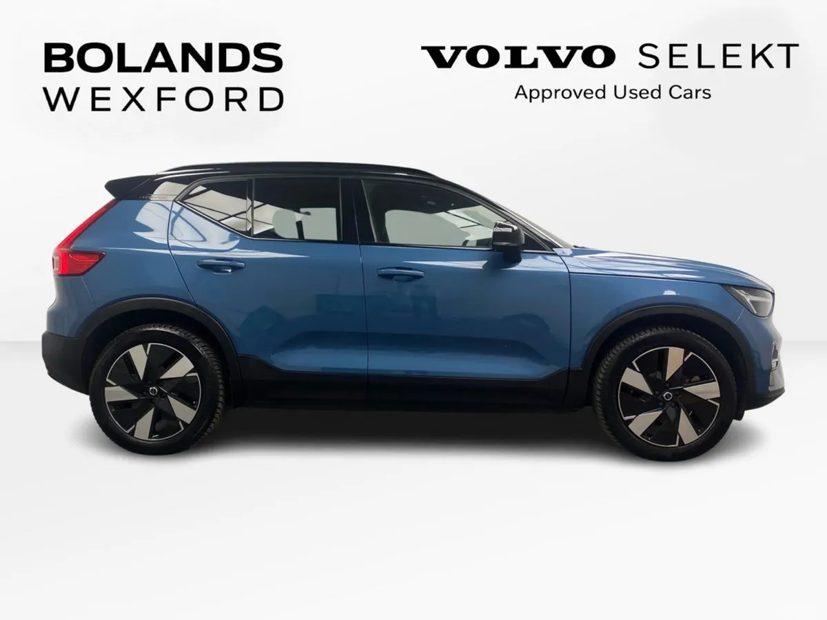 Volvo XC40 Estate, Electric, 2023, Blue