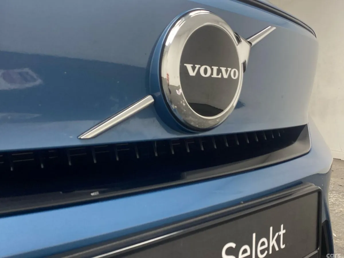Volvo XC40 Estate, Electric, 2023, Blue