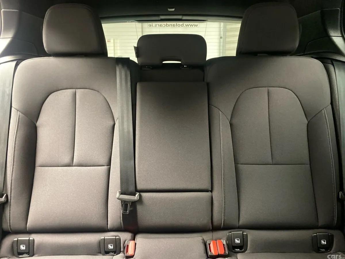 Volvo XC40 Estate, Electric, 2023, Blue