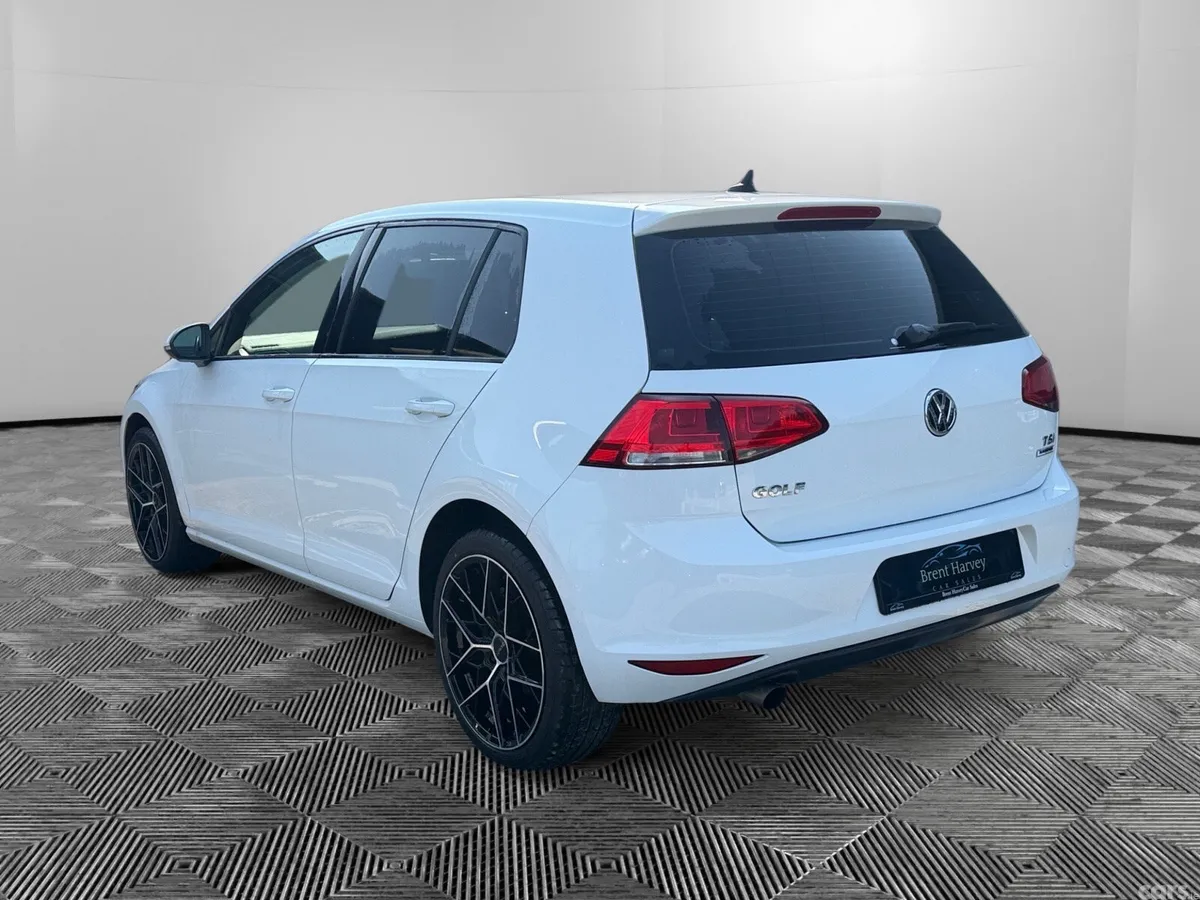 Volkswagen Golf Hatchback, Petrol, 2015, White