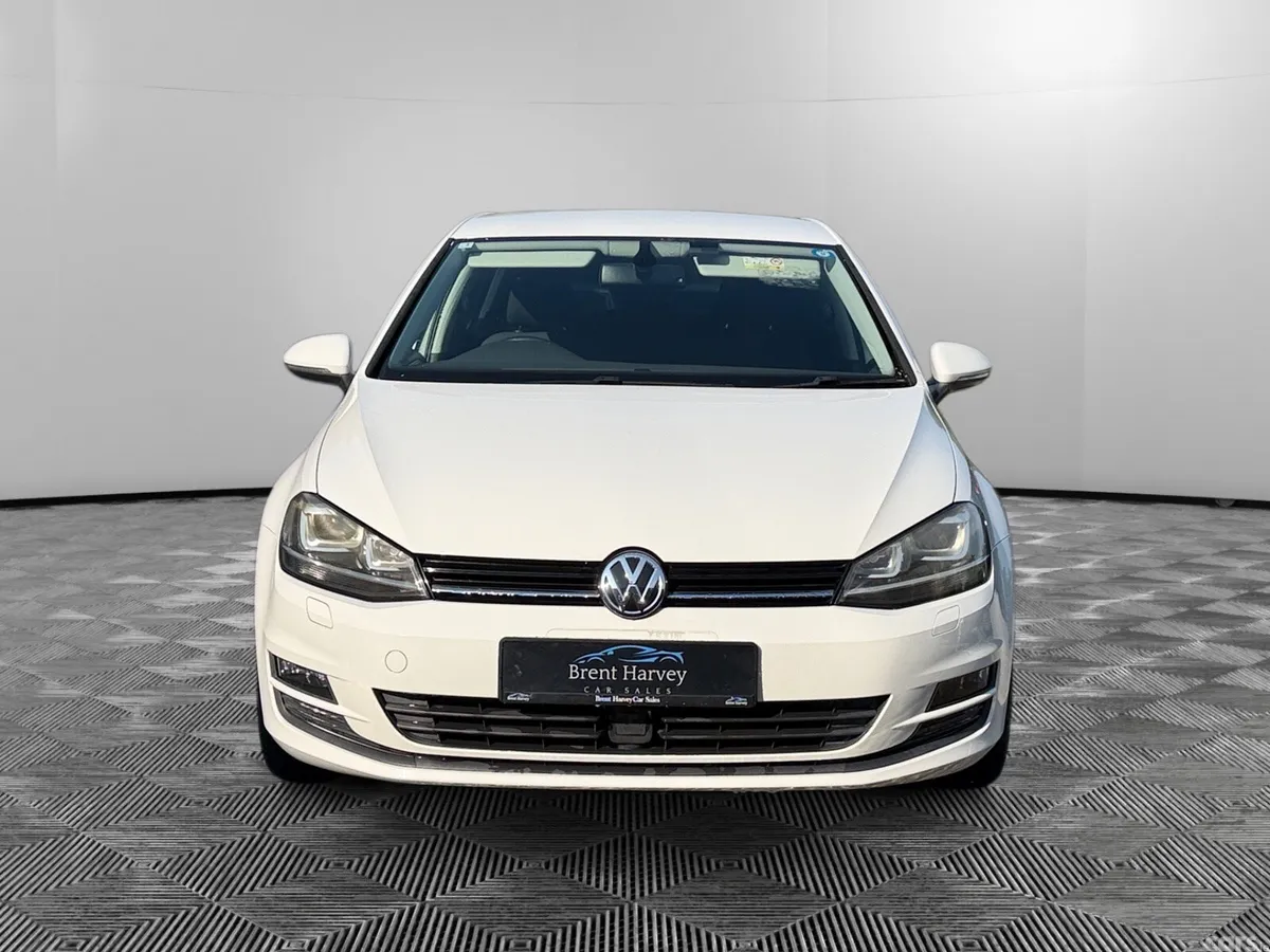 Volkswagen Golf Hatchback, Petrol, 2015, White