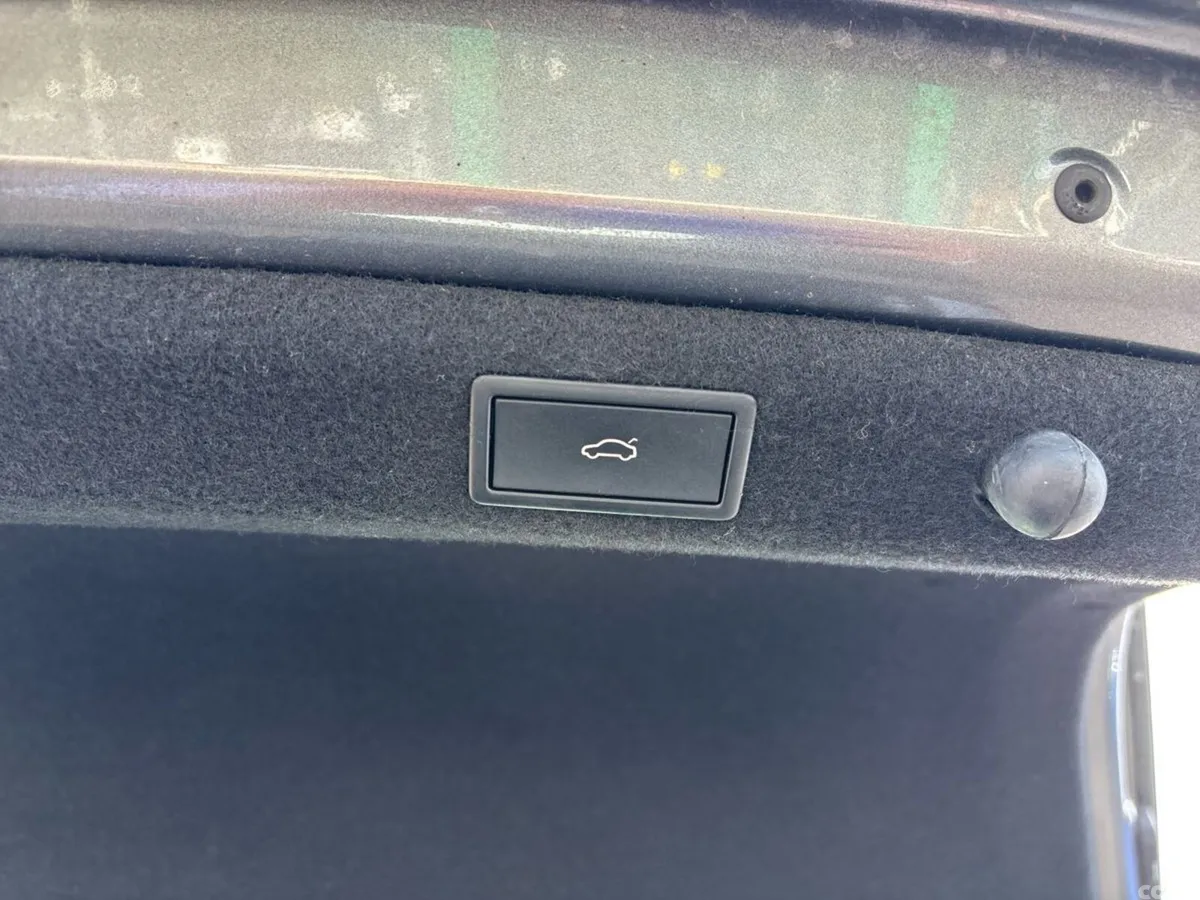 Skoda Superb Saloon, Diesel, 2023, Grey