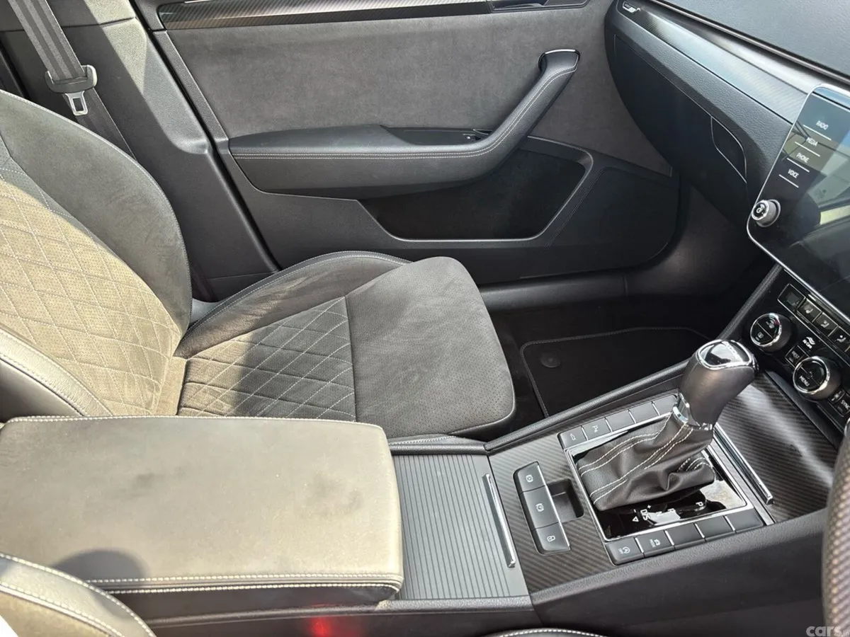 Skoda Superb Saloon, Diesel, 2023, Grey