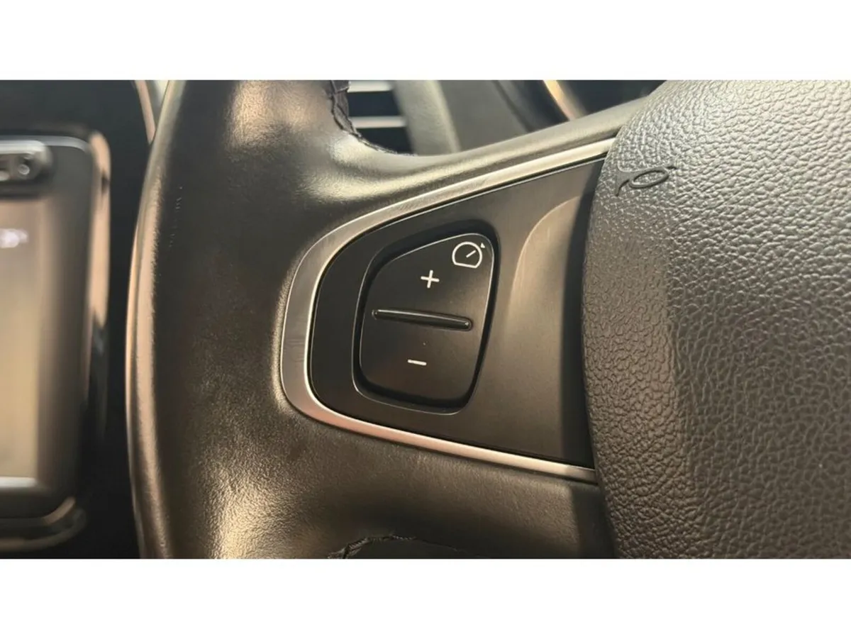 Renault Captur Hatchback, Diesel, 2016, Silver