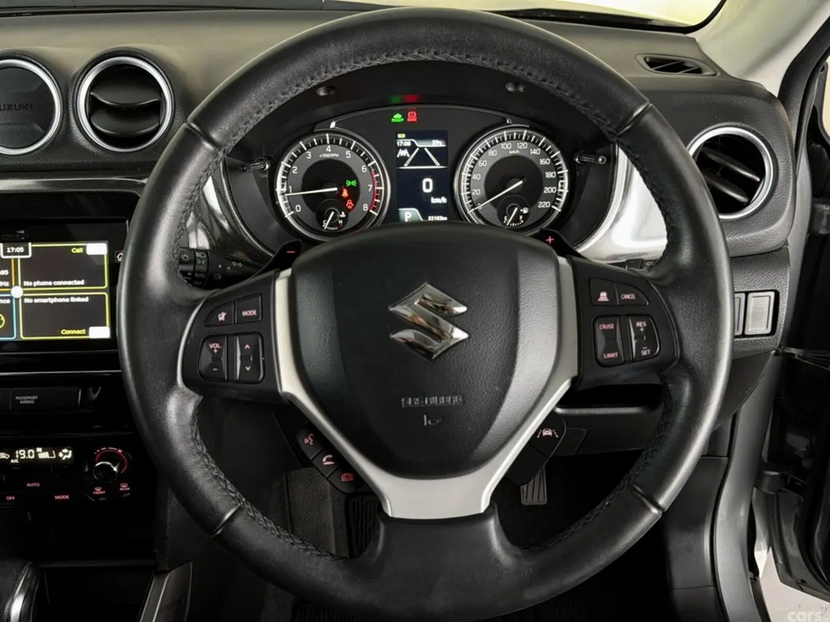 Suzuki Vitara SUV, Petrol Hybrid, 2024, Grey