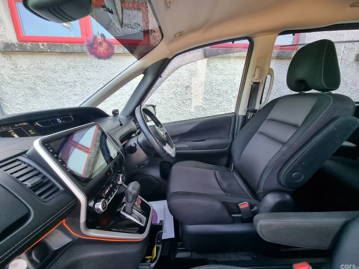 Nissan Serena MPV, Petrol Hybrid, 2017, Red