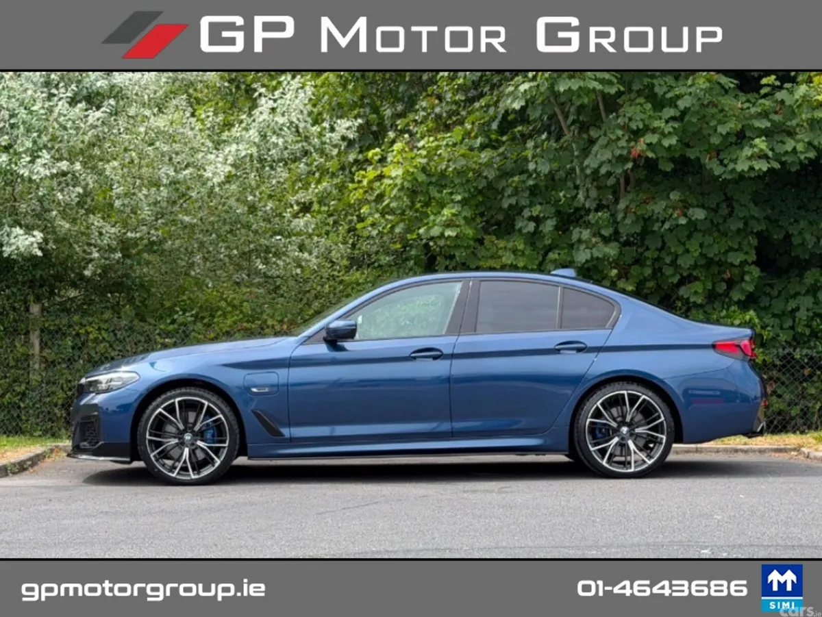 BMW 5-Series Saloon, Petrol Plug-in Hybrid, 2022, Blue