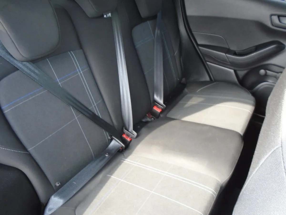Ford Fiesta Hatchback, Petrol, 2021, Red