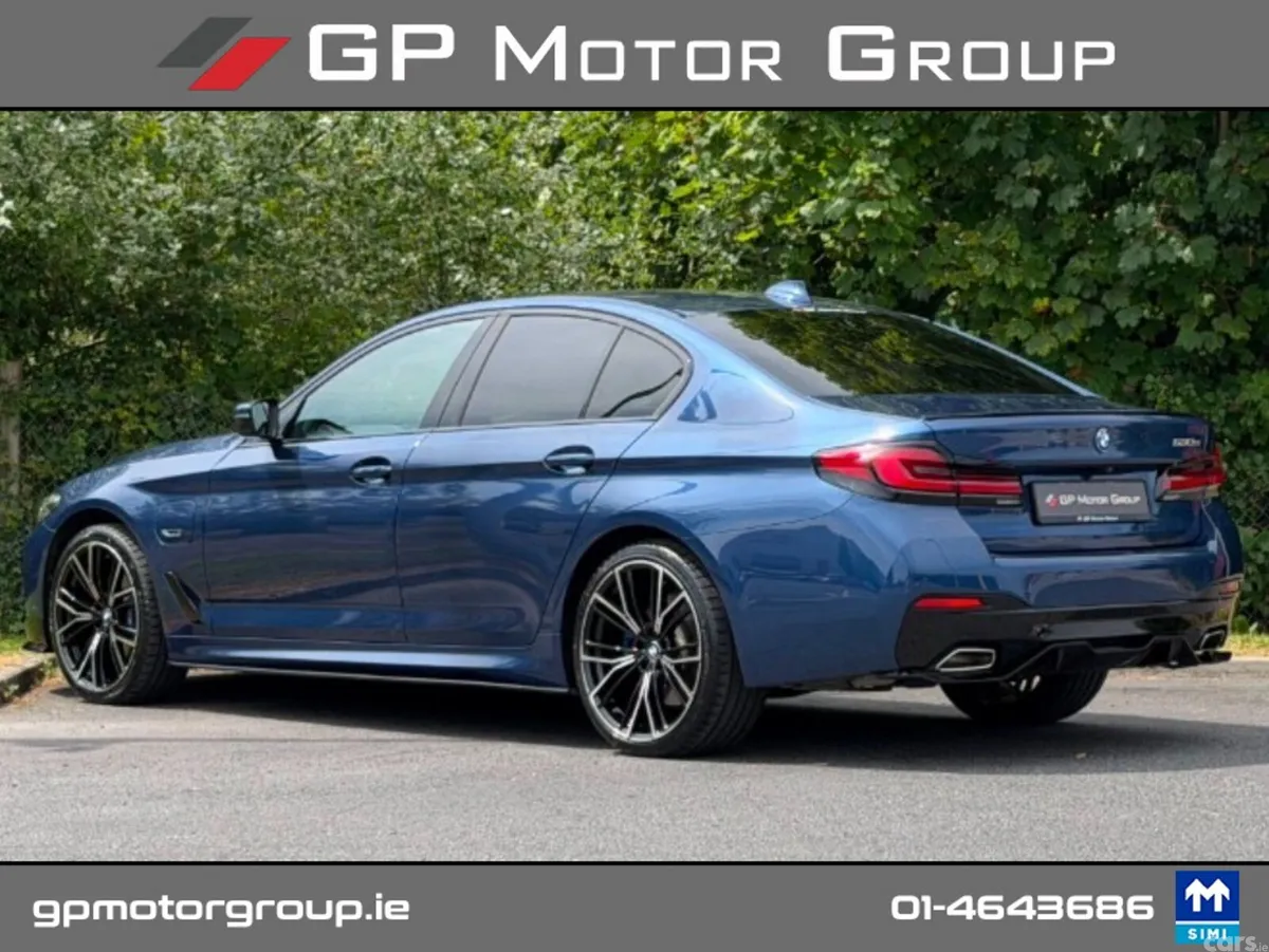 BMW 5-Series Saloon, Petrol Plug-in Hybrid, 2022, Blue