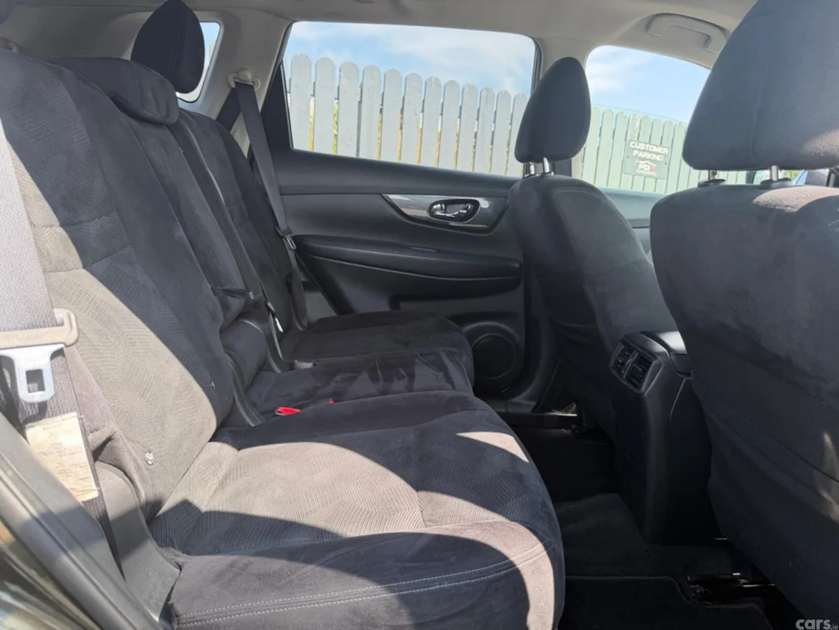 Nissan X-Trail SUV, Diesel, 2017, Green