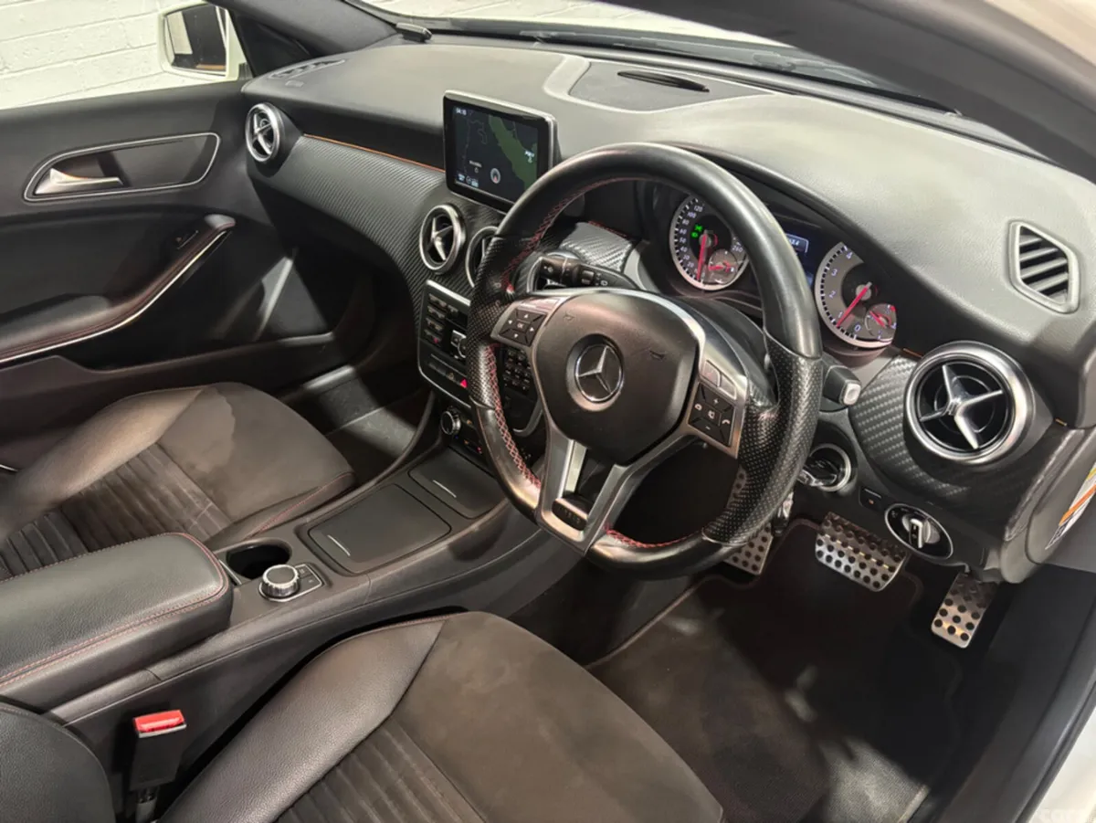 Mercedes-Benz Other Hatchback, Petrol, 2014, White