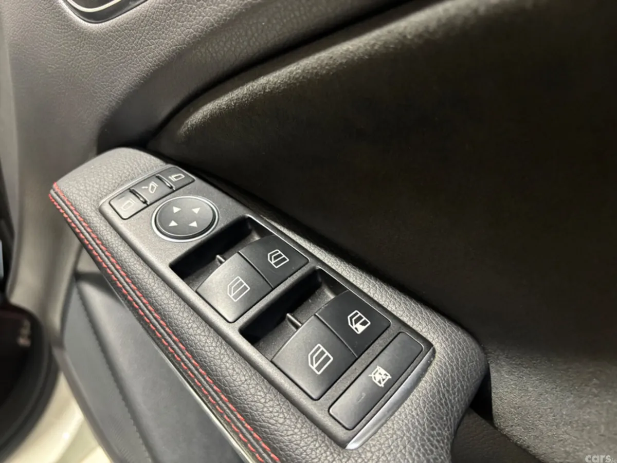 Mercedes-Benz Other Hatchback, Petrol, 2014, White