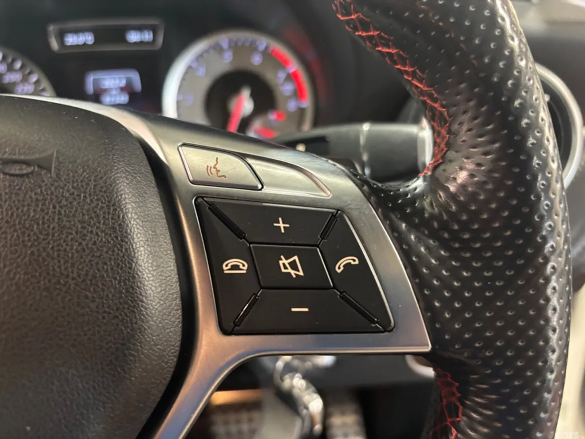 Mercedes-Benz Other Hatchback, Petrol, 2014, White