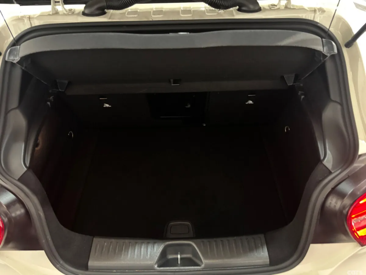 Mercedes-Benz Other Hatchback, Petrol, 2014, White