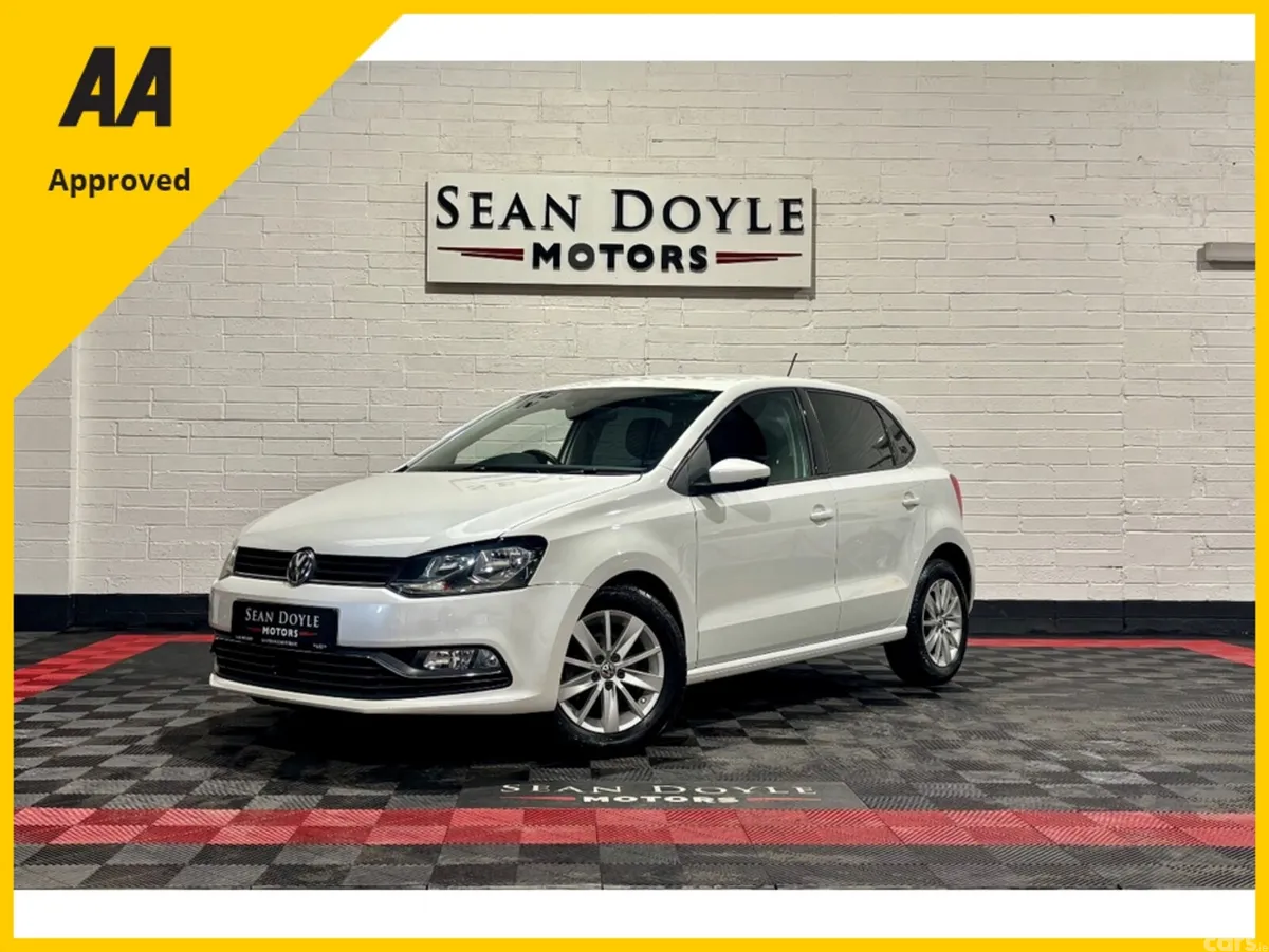 Volkswagen Polo Hatchback, Petrol, 2015, White