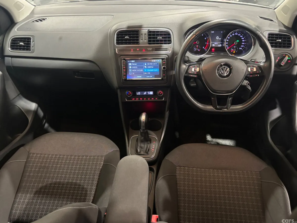 Volkswagen Polo Hatchback, Petrol, 2015, White