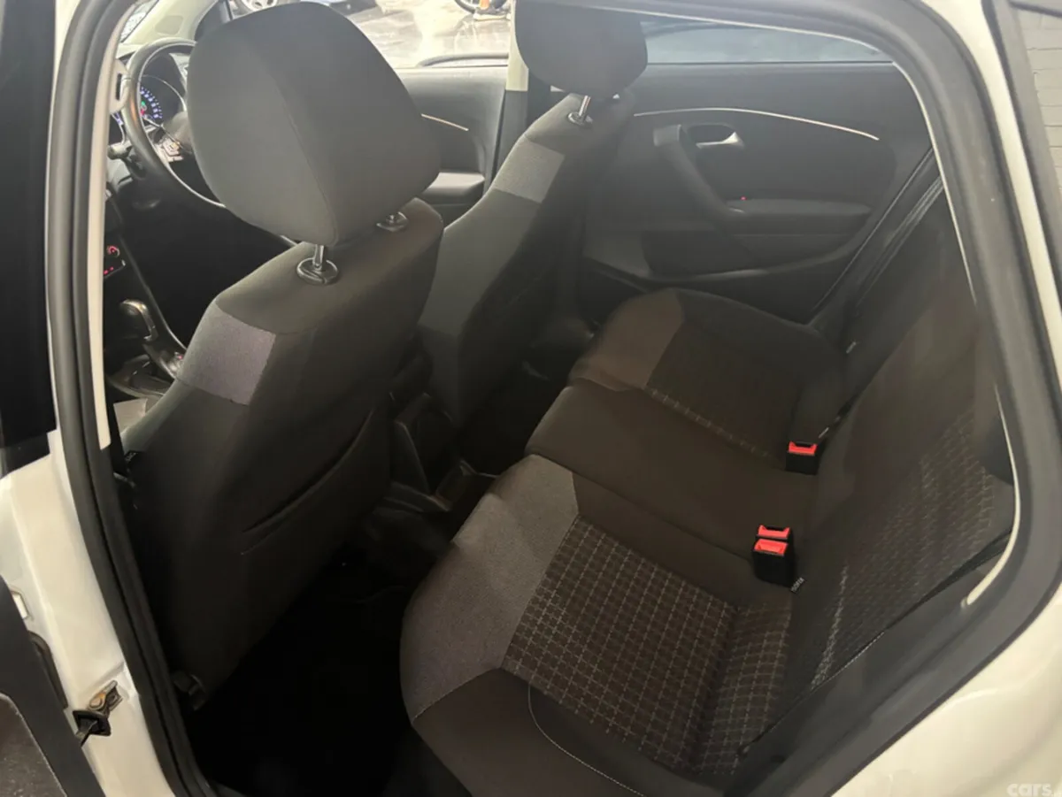 Volkswagen Polo Hatchback, Petrol, 2015, White