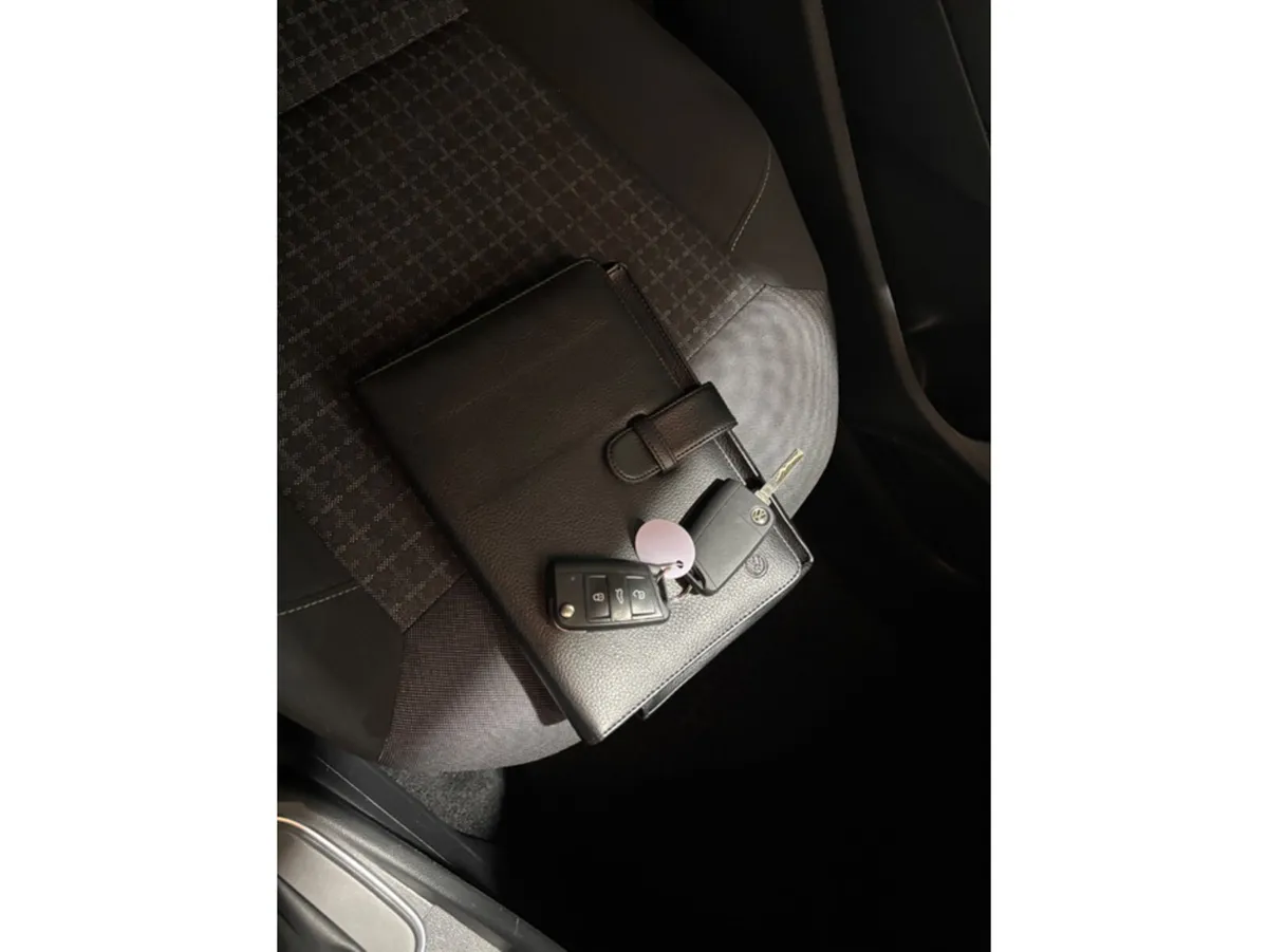 Volkswagen Polo Hatchback, Petrol, 2015, White